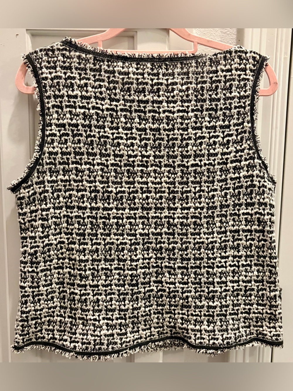 NWT MAX STUDIO LONDON Black & White Tweed Sleeveless Top Women’s Size Small - Picture 3 of 7